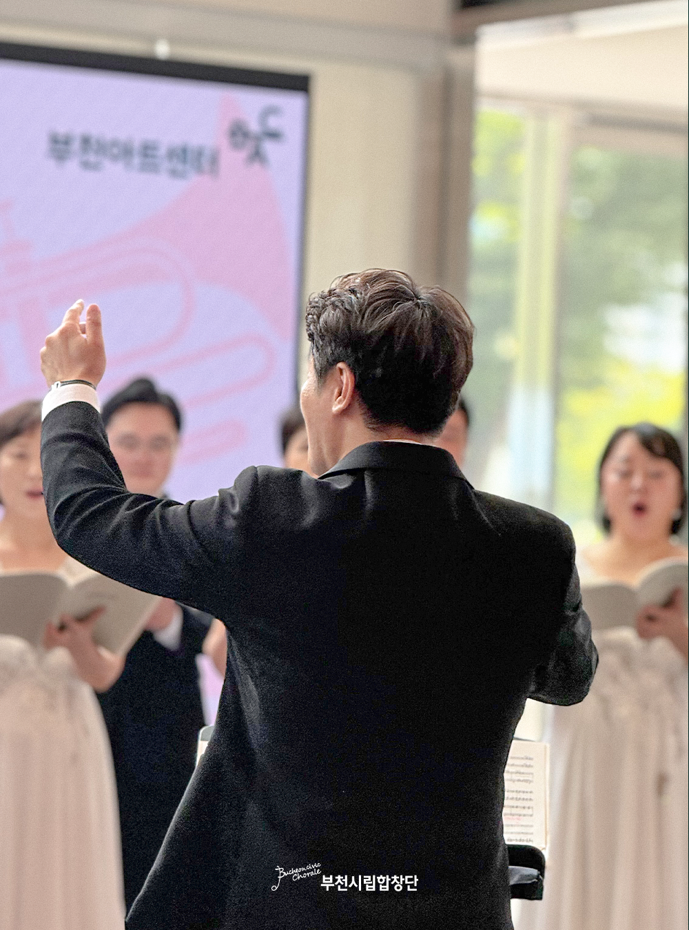 합로비1.png
